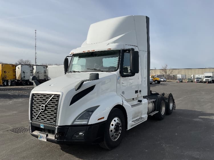 2019 Volvo VNL 300 — photo 3