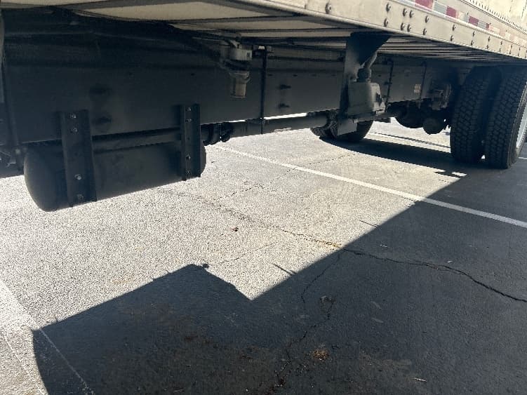 2019 Hino 268 — photo 5