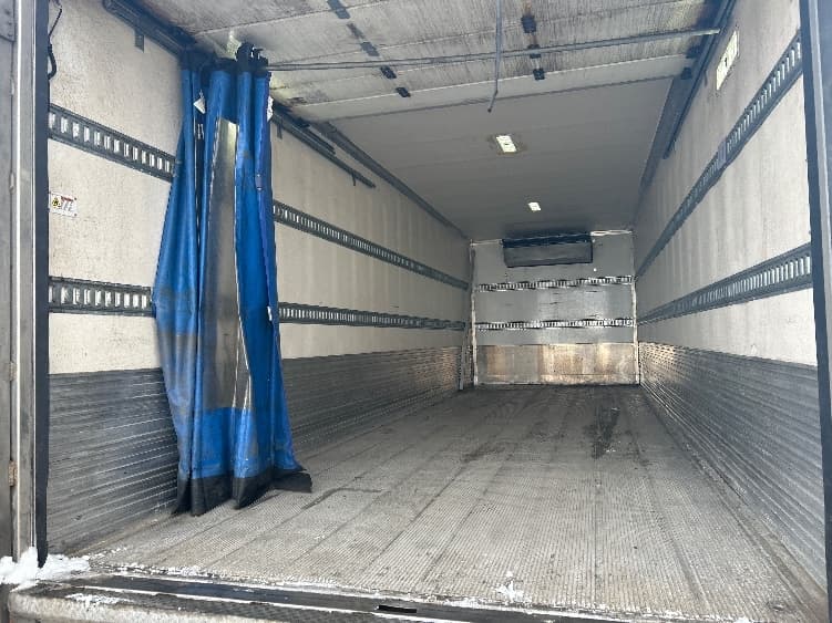 2019 Hino 338 — photo 10