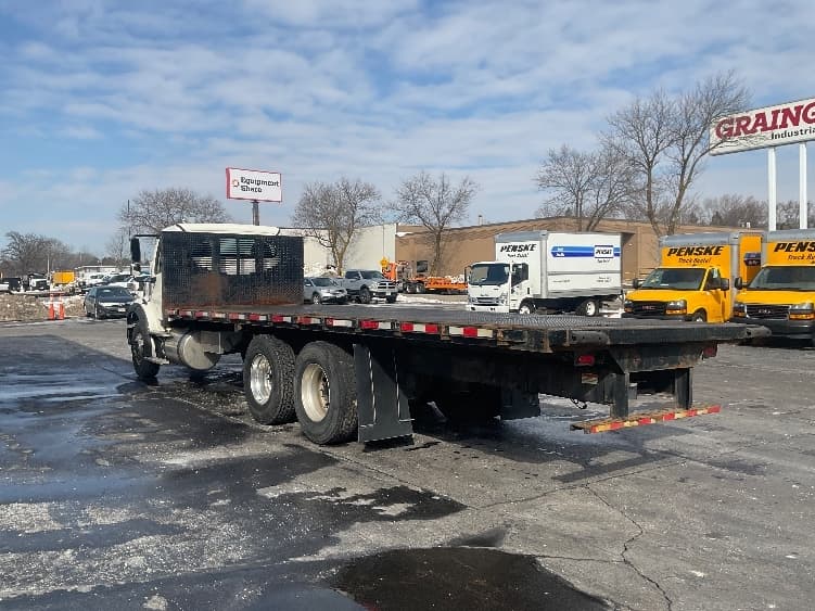 2019 Freightliner M2 112 — photo 6