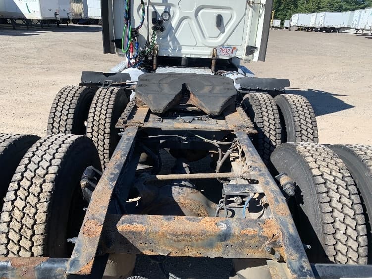 2019 Freightliner Cascadia — photo 6