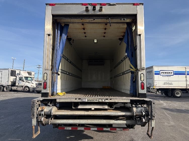 2019 Freightliner M2 106 — photo 8