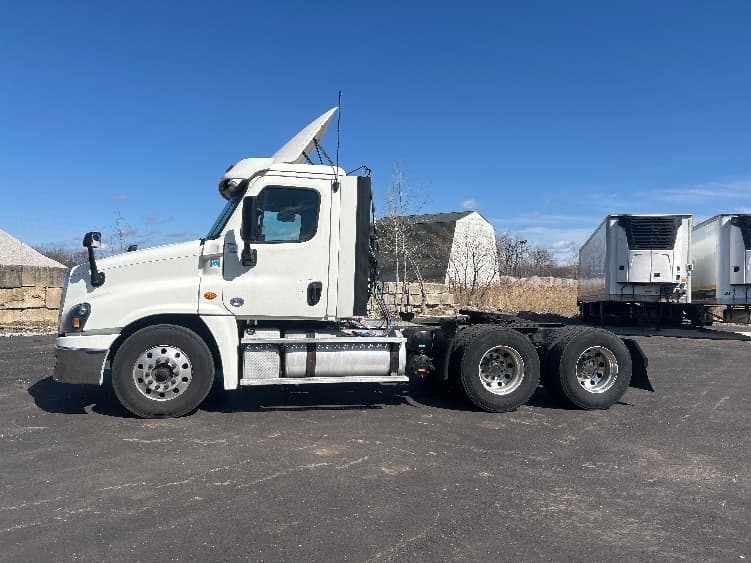 2019 Freightliner Cascadia — photo 4
