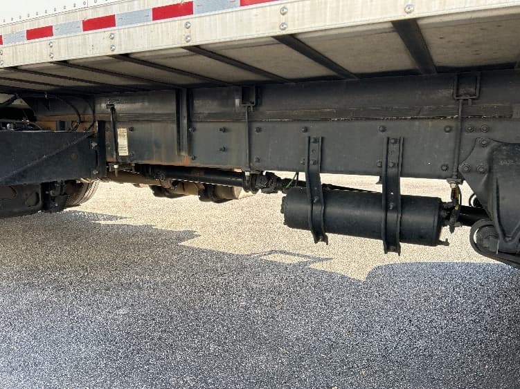 2019 Freightliner M2 106 — photo 5