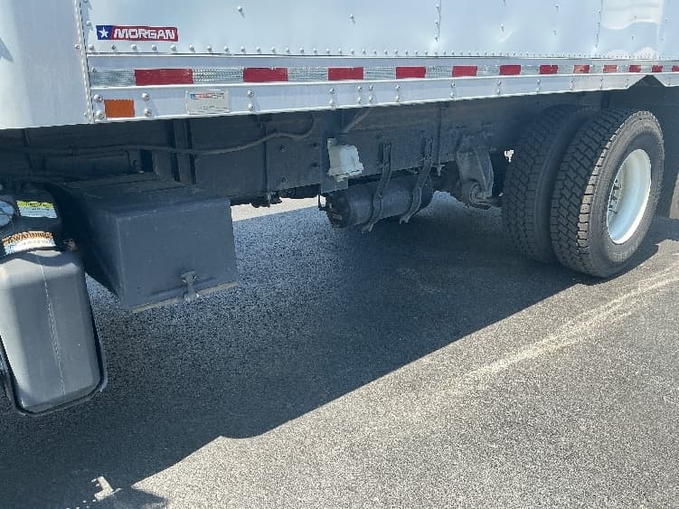 2019 Freightliner M2 106 — photo 5