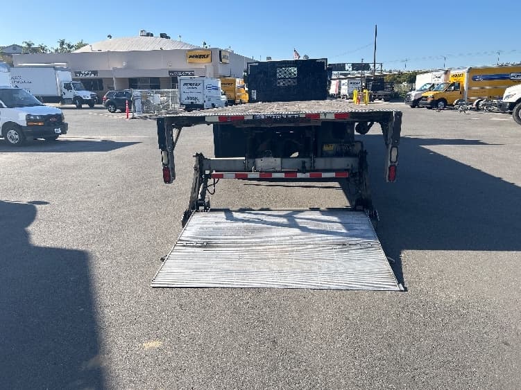 2019 Freightliner M2 106 in Fontana, CA — photo 8