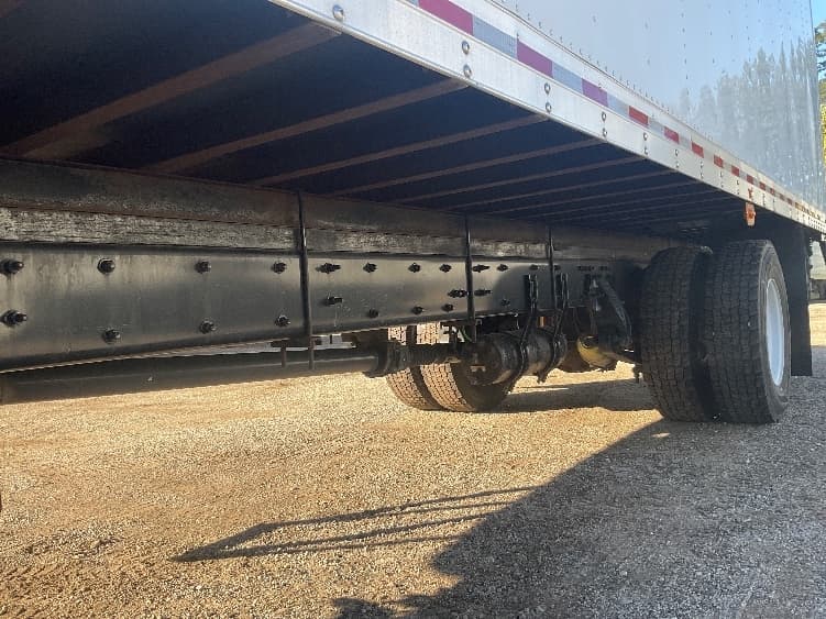 2019 Freightliner M2 106 — photo 5