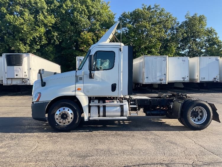 2019 Freightliner Cascadia — photo 4
