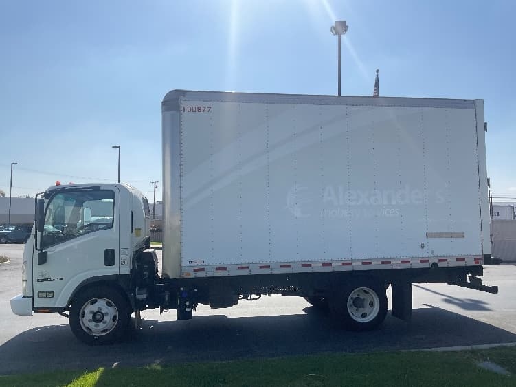 2019 Isuzu NQR — photo 4