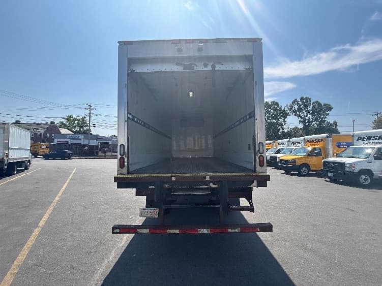 2019 Freightliner M2 106 — photo 8