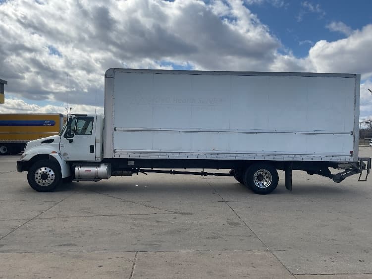 2019 International 4300 — photo 4