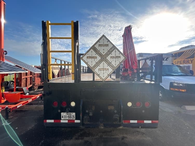 2019 Freightliner 114SD — photo 7