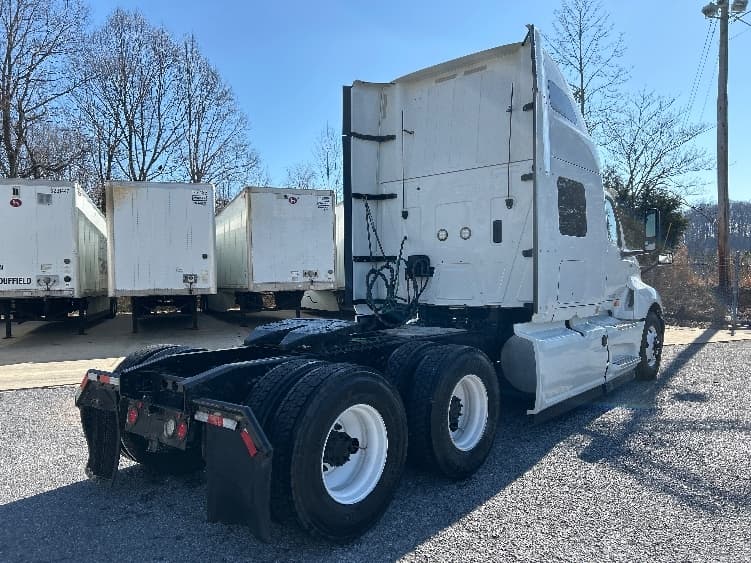 2019 International LT — photo 7