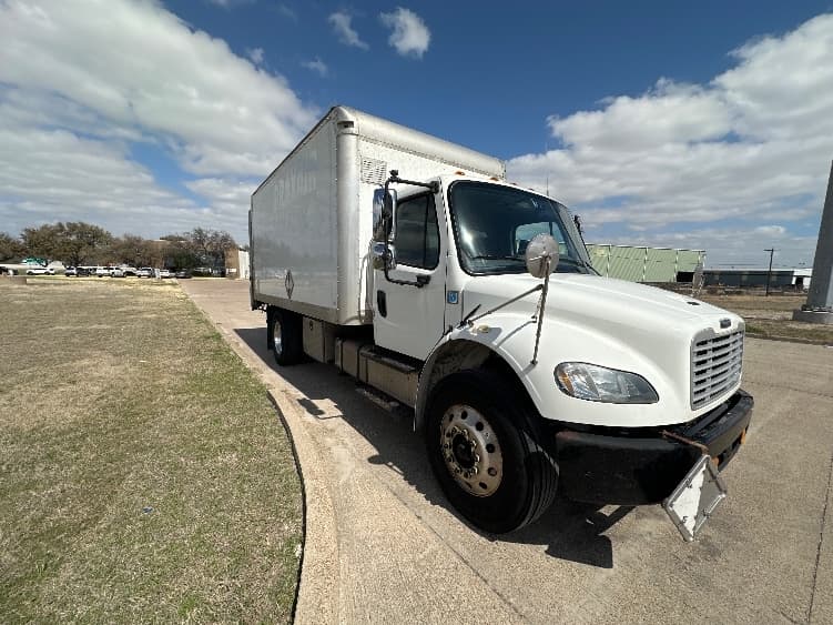 2019 Freightliner M2 106