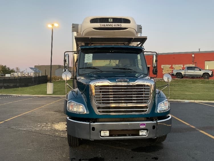 2019 Freightliner M2 112 — photo 2