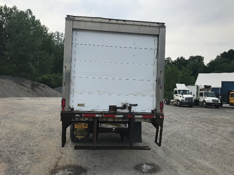 2019 Freightliner M2 106 — photo 7