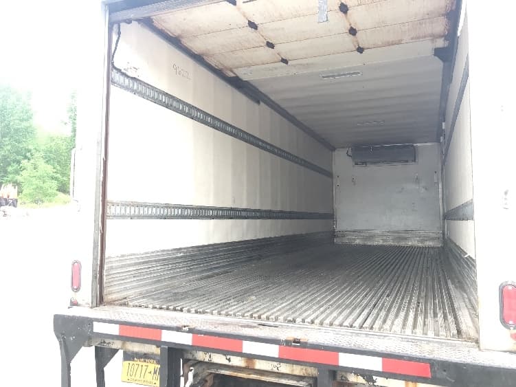 2019 Freightliner M2 106 — photo 10