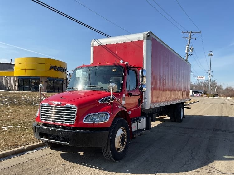2019 Freightliner M2 106 — photo 3