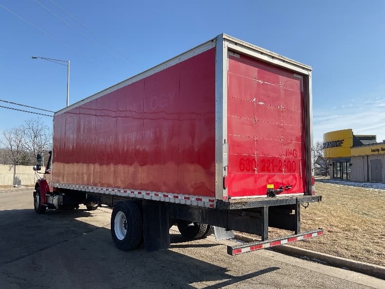 2019 Freightliner M2 106 — photo 6