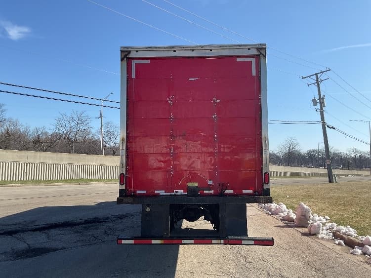 2019 Freightliner M2 106 — photo 7