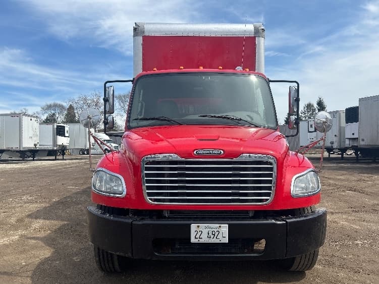 2019 Freightliner M2 106 — photo 2