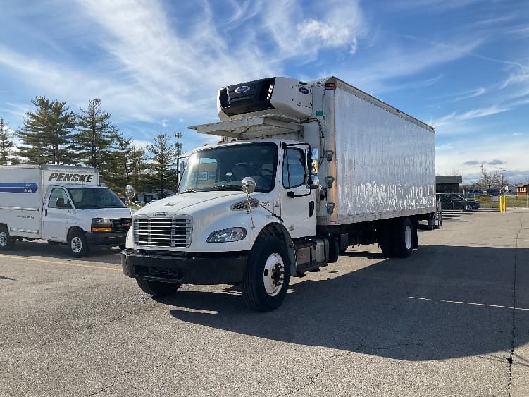2019 Freightliner M2 106 — photo 3