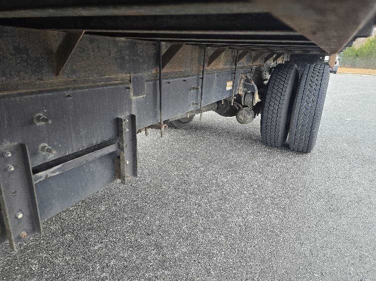 2019 Hino 268 — photo 5