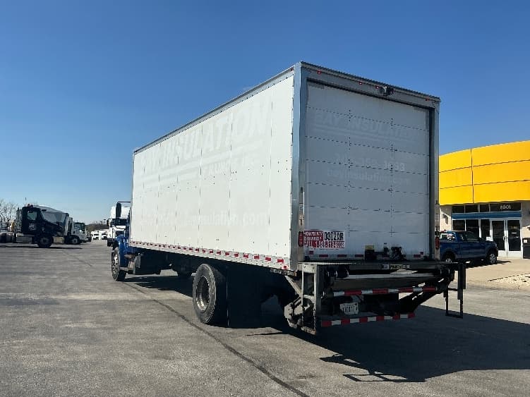 2019 Freightliner M2 106 — photo 6