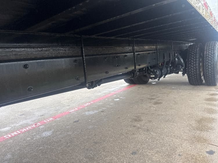 2019 Freightliner M2 106 — photo 5