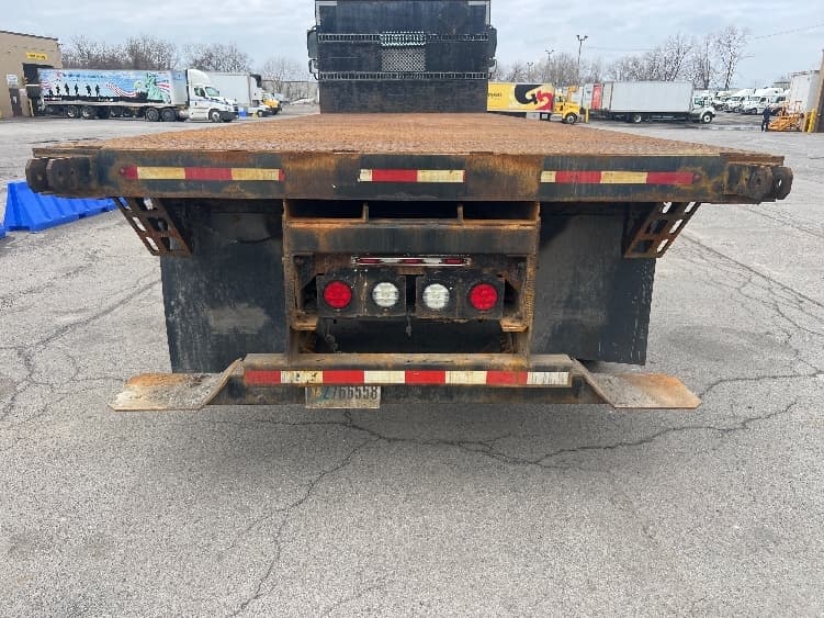 2019 Freightliner 114SD — photo 9