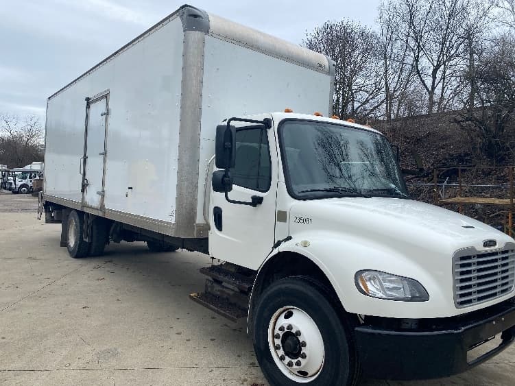 2019 Freightliner M2 106