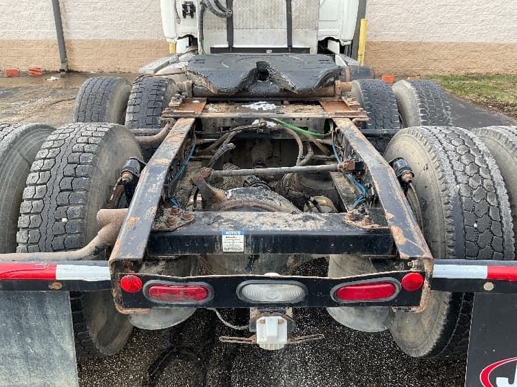 2019 Freightliner Cascadia — photo 6