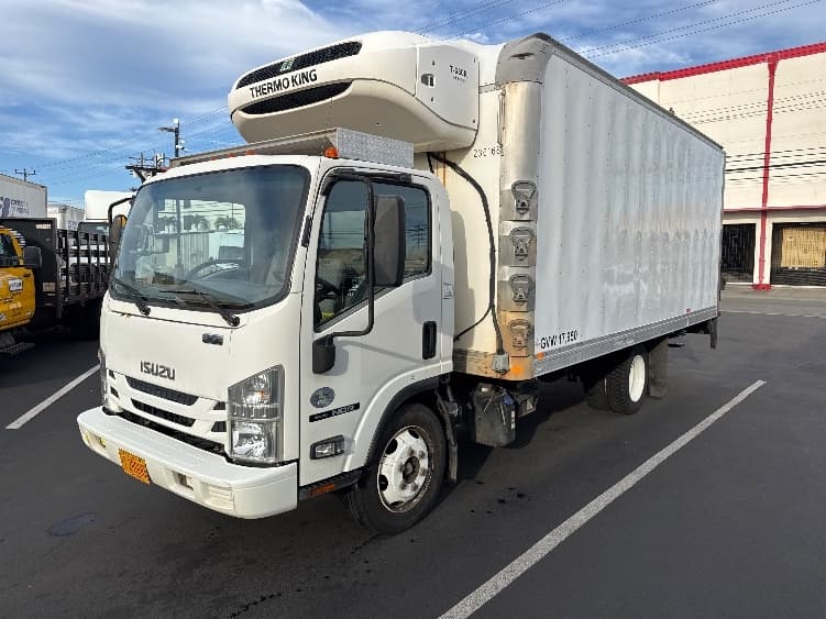 2019 Isuzu NQR — photo 3