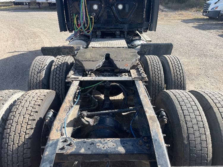 2019 Freightliner Cascadia — photo 6