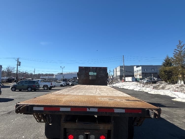 2019 Freightliner M2 106 — photo 8