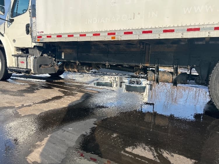 2019 Freightliner M2 106 — photo 5