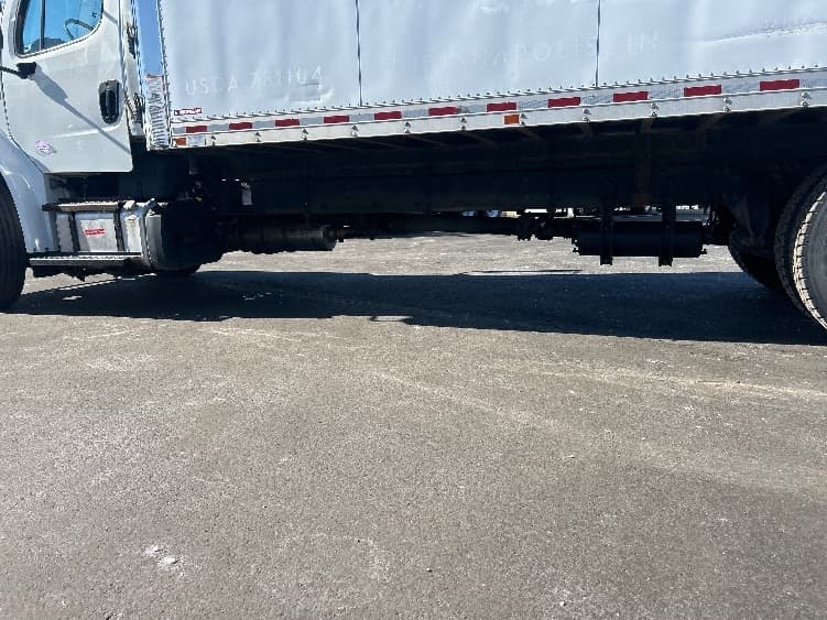 2019 Freightliner M2 106 — photo 5