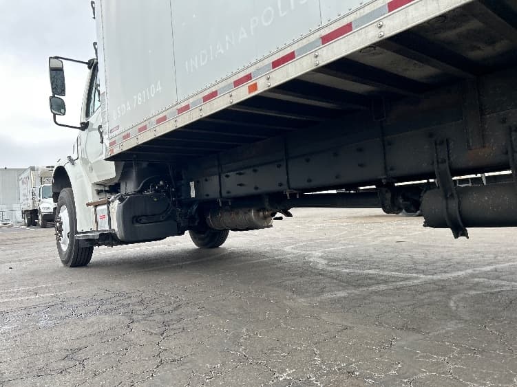 2019 Freightliner M2 106 — photo 5