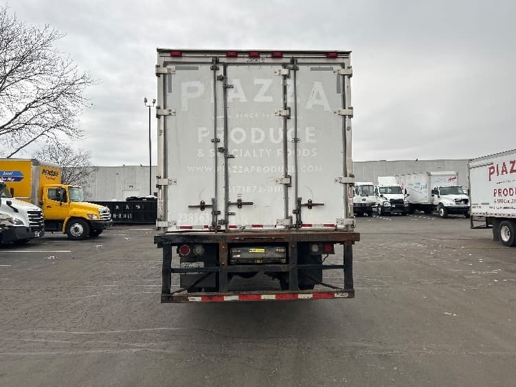 2019 Freightliner M2 106 — photo 7