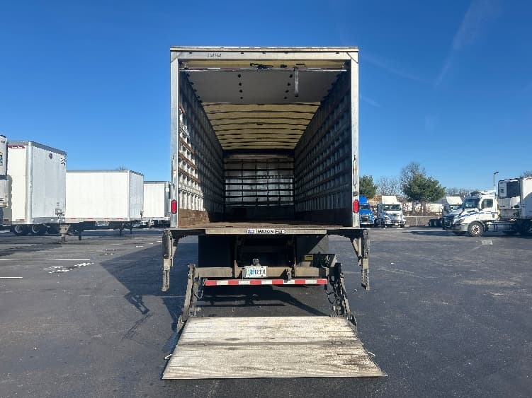 2019 Freightliner M2 106 — photo 9