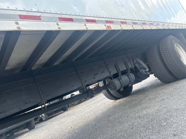 2019 Freightliner M2 106 — photo 5