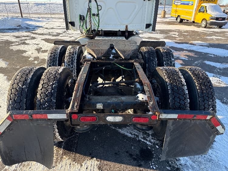 2019 Freightliner Cascadia — photo 6