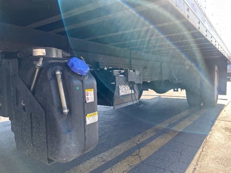 2019 Isuzu NRR — photo 5