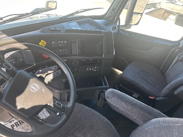 2024 Volvo VNL 760 — photo 10