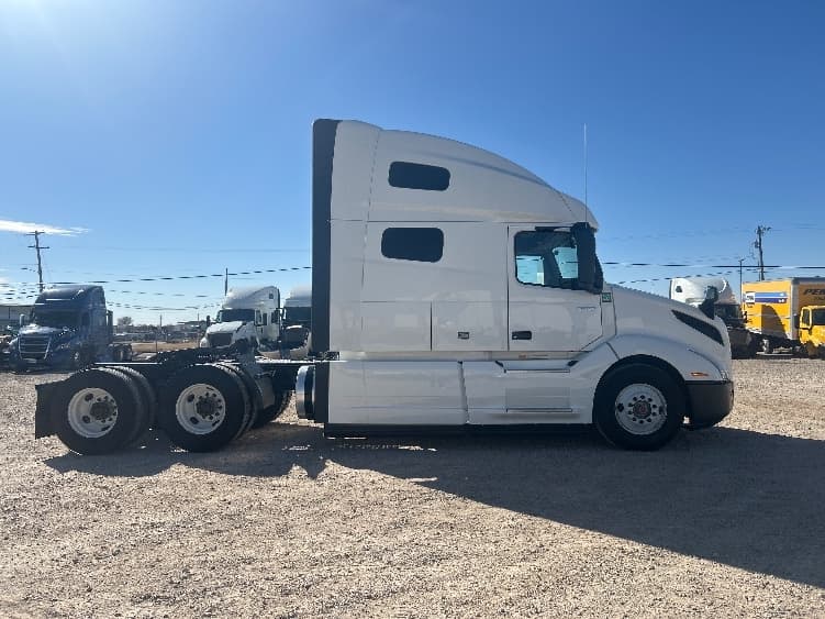 2024 Volvo VNL 760 — photo 8
