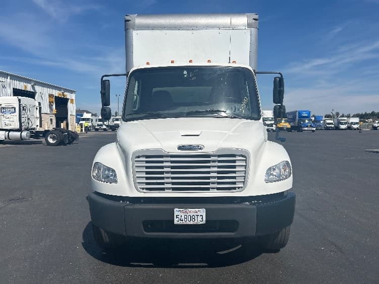 2024 Freightliner M2 106 — photo 2