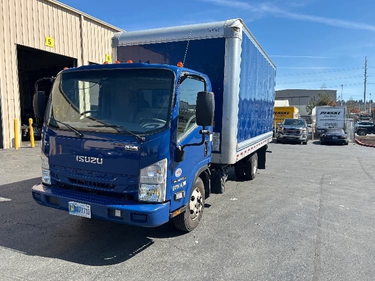 2019 Isuzu NPR — photo 3