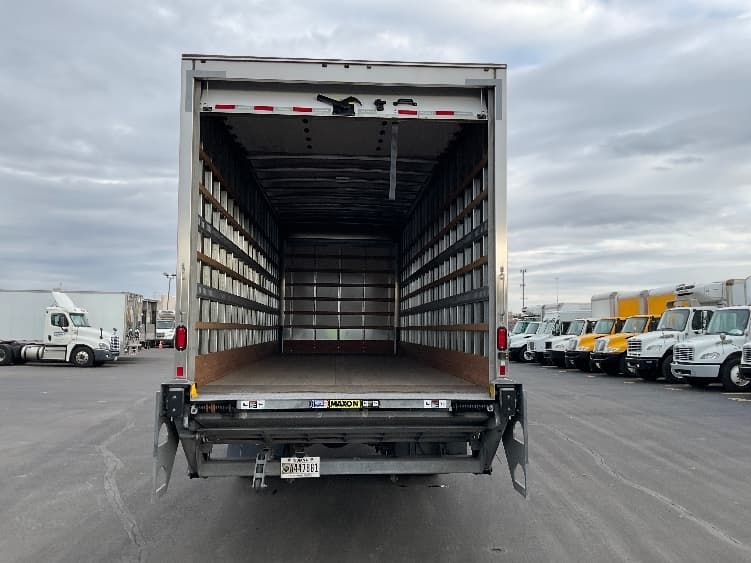 2024 Freightliner M2 106 — photo 8