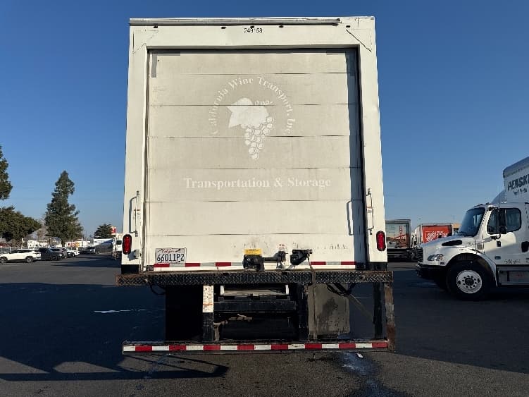 2019 Hino 338 — photo 7