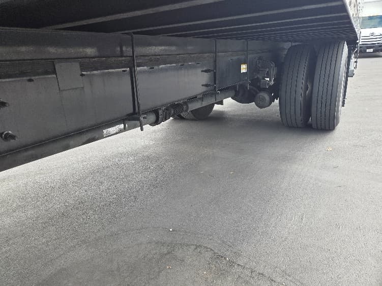 2019 Hino 268 — photo 5